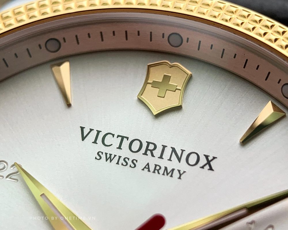 Địa chỉ thu mua đồng hồ Victorinox cũ với giá cao
