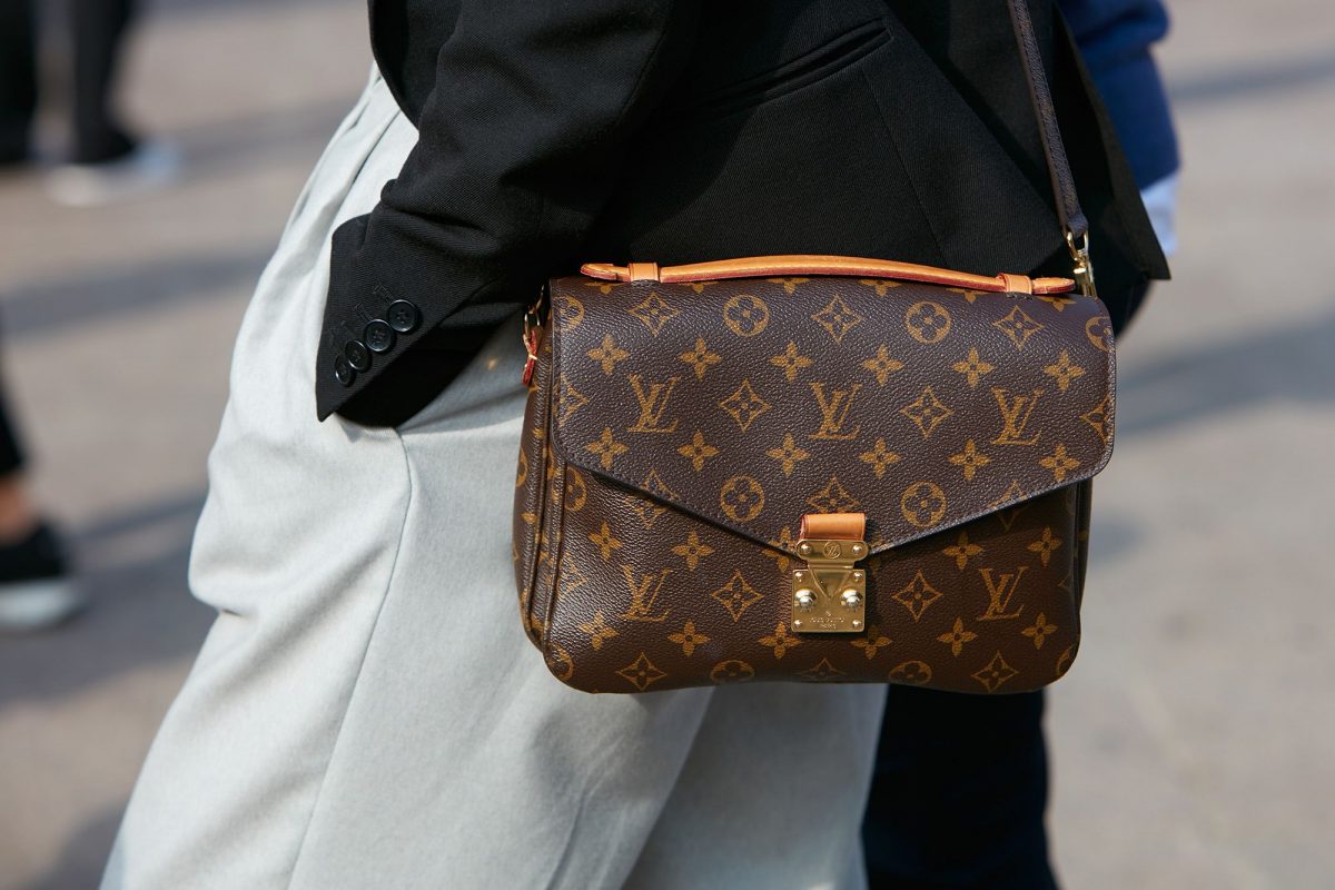 Địa chỉ thu mua túi xách Louis Vuitton cũ với giá cao uy tín tại Hà Nội